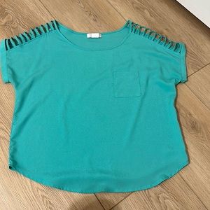 Medium blouse with cut outs on the sleeve, teal/turquoise color